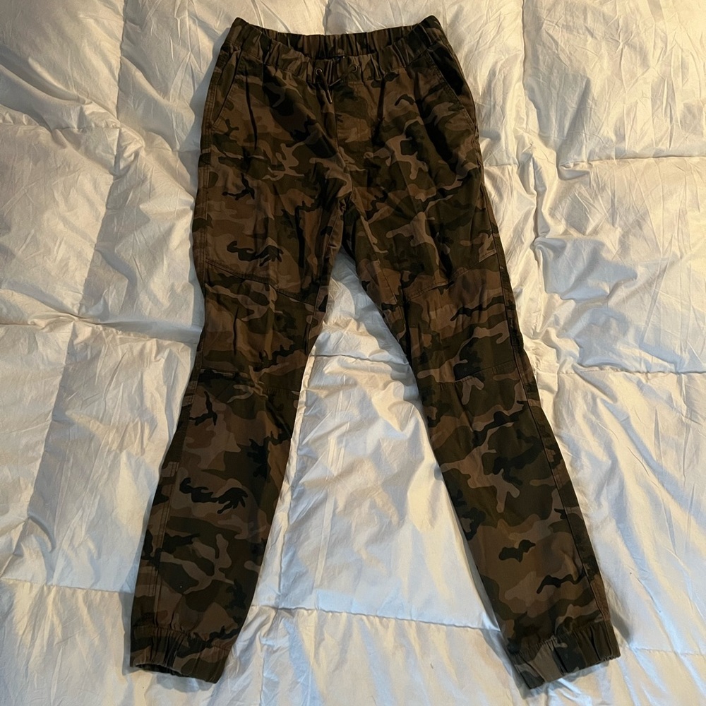 H&M camo joggers